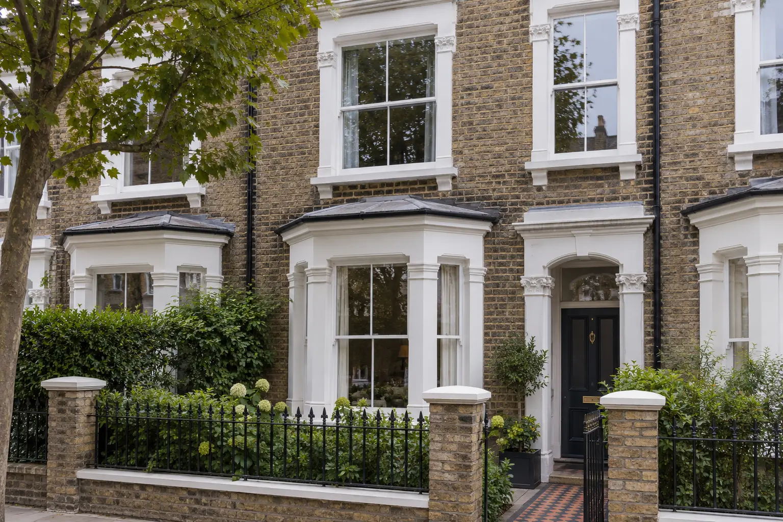 How much do timber sash windows cost in London?