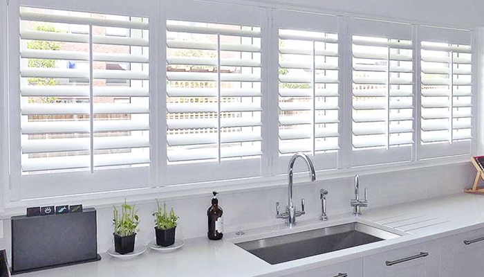 The well-recognized manufacturer of doors, windows and window blinds. Leading supplier of casement, sash windows and double glazing. Top-quality instalation and affordable prices. Sash Windows London. Windows Store LTD, London.